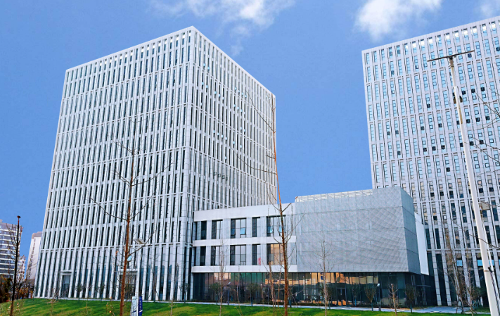 深圳企业数字化升级中定制软件开发与智能安防系统集成方案解析